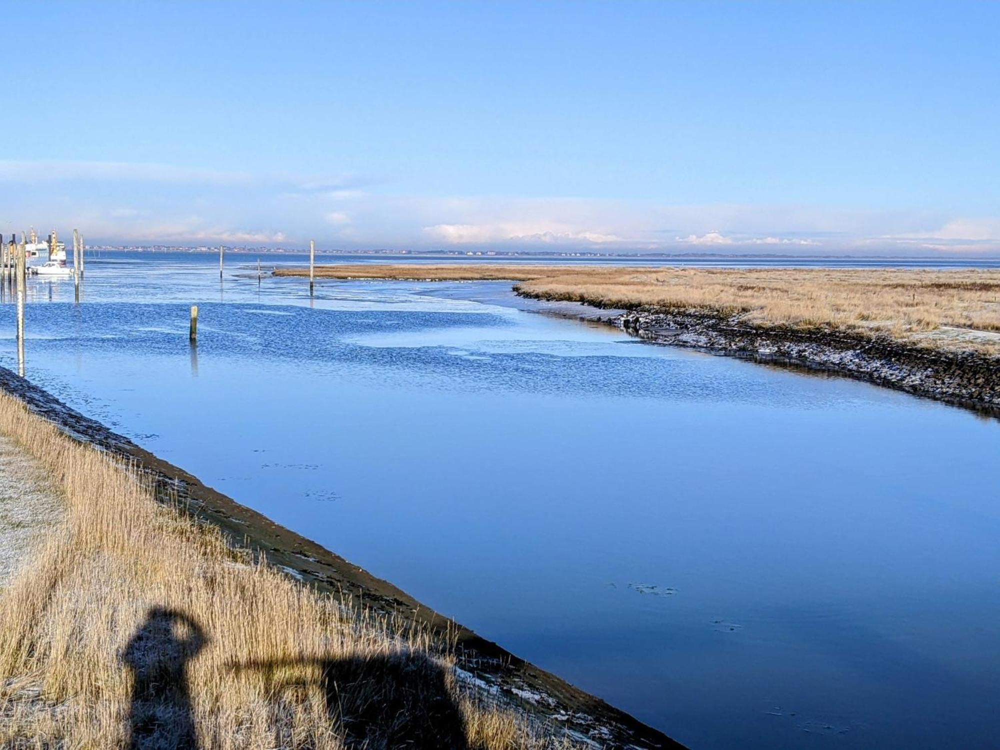 Drei-Insel-Blick Neßmersiel Exterior foto