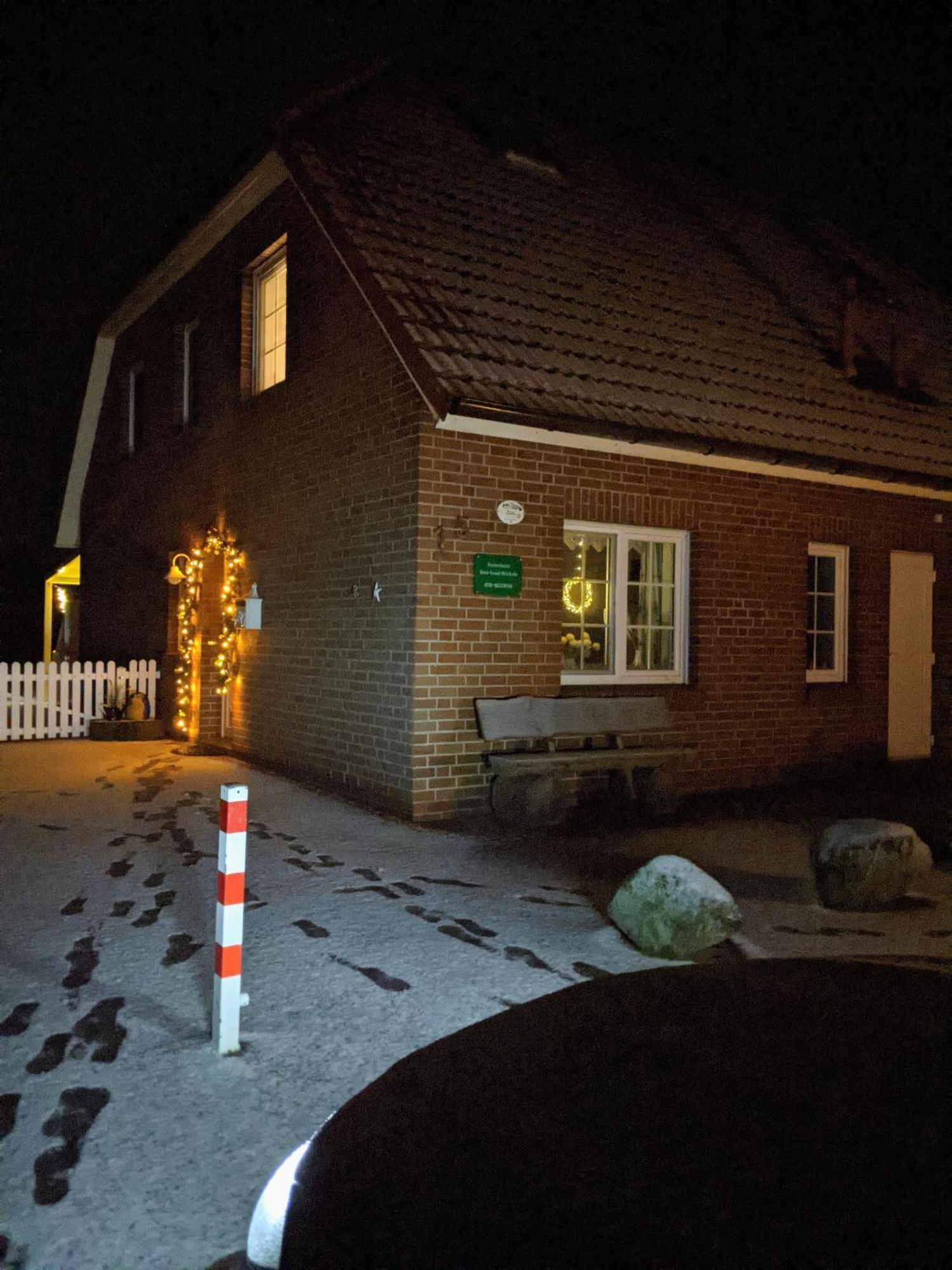 Drei-Insel-Blick Neßmersiel Exterior foto